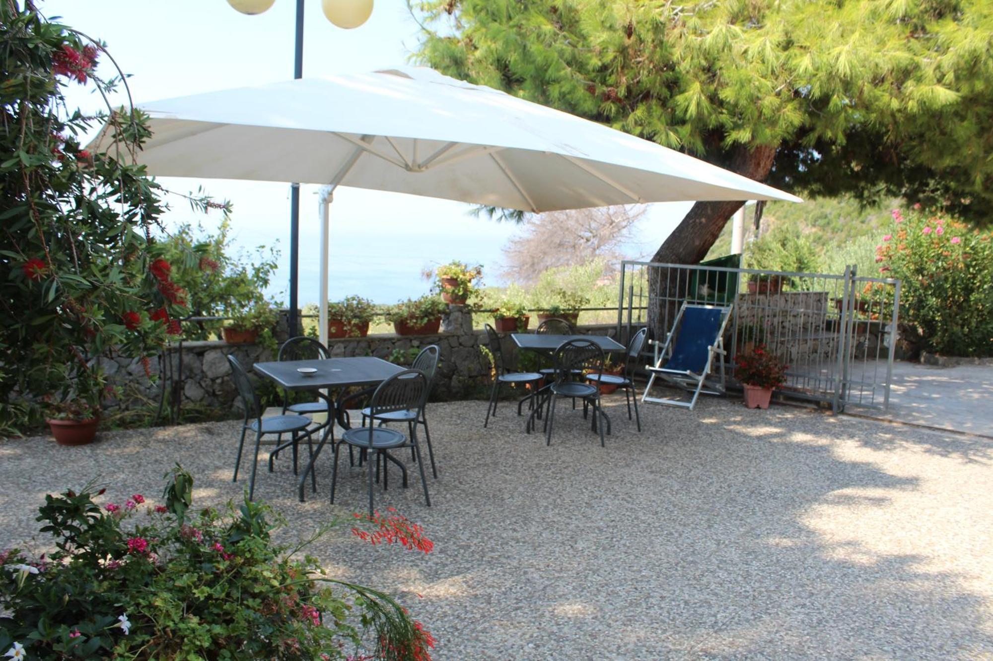 Villa Incanto B&B Caprioli Bagian luar foto