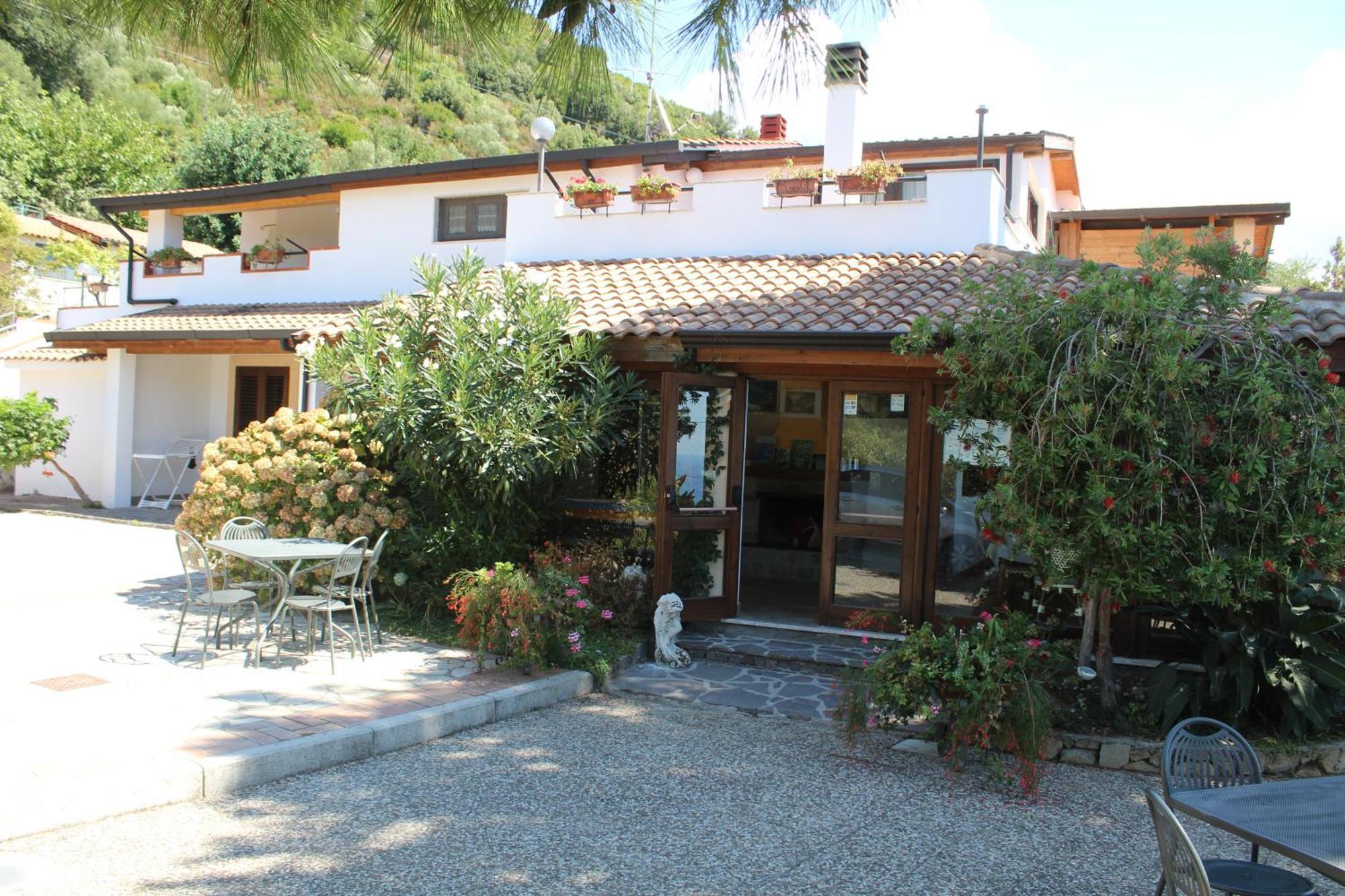 Villa Incanto B&B Caprioli Bagian luar foto
